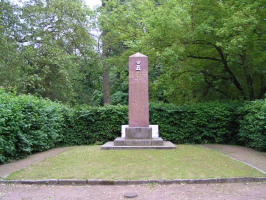 Wallanlagen9 Denkmal im Park